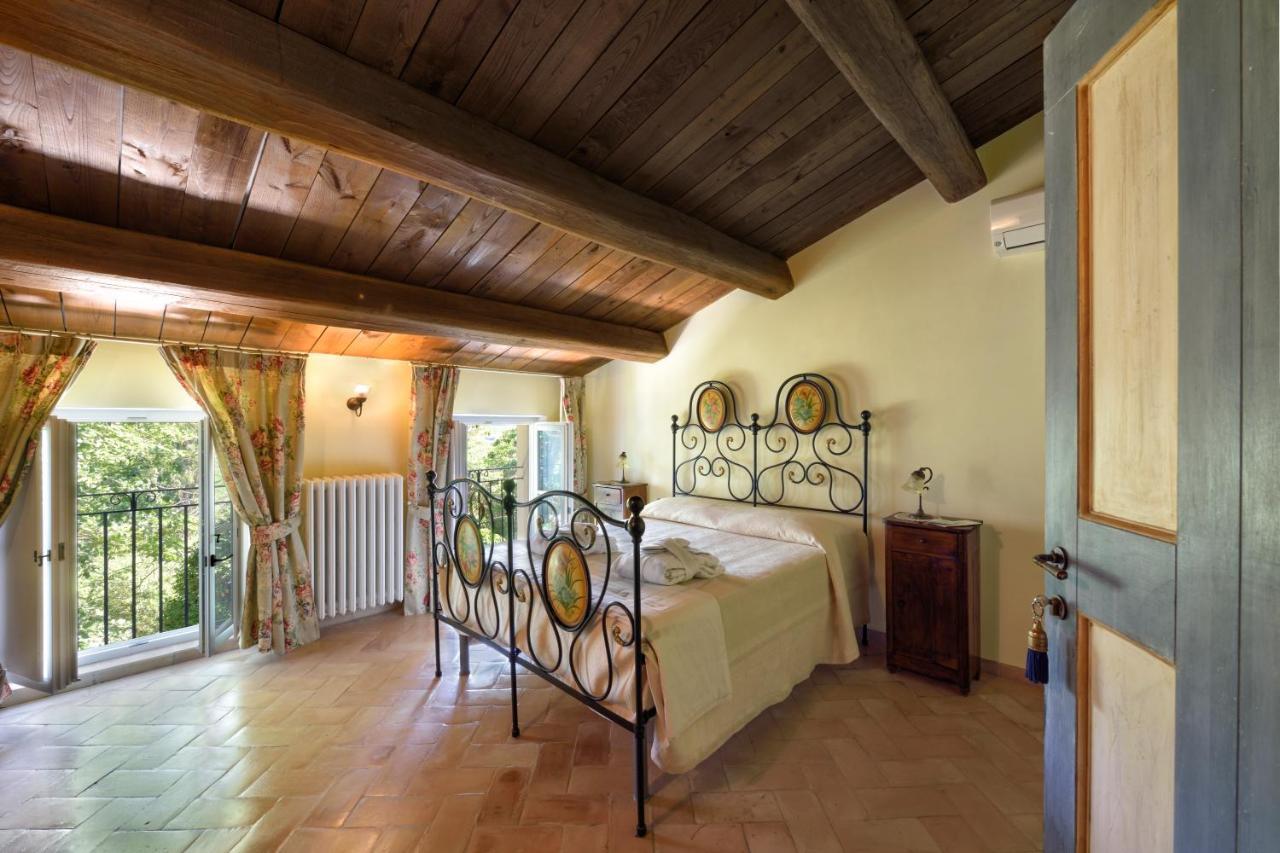 Villa Collepere Country House Мателика Экстерьер фото