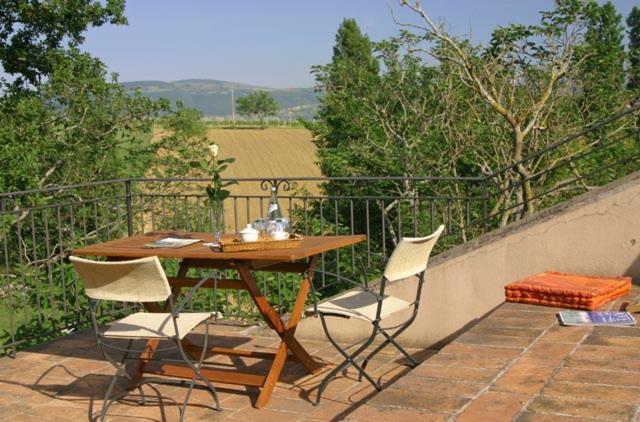 Villa Collepere Country House Мателика Экстерьер фото